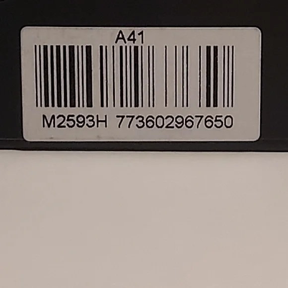 MAC Eye Shadow Pro Palette Refill *WHITE FROST* / .05 oz / New in box - Picture 5 of 5